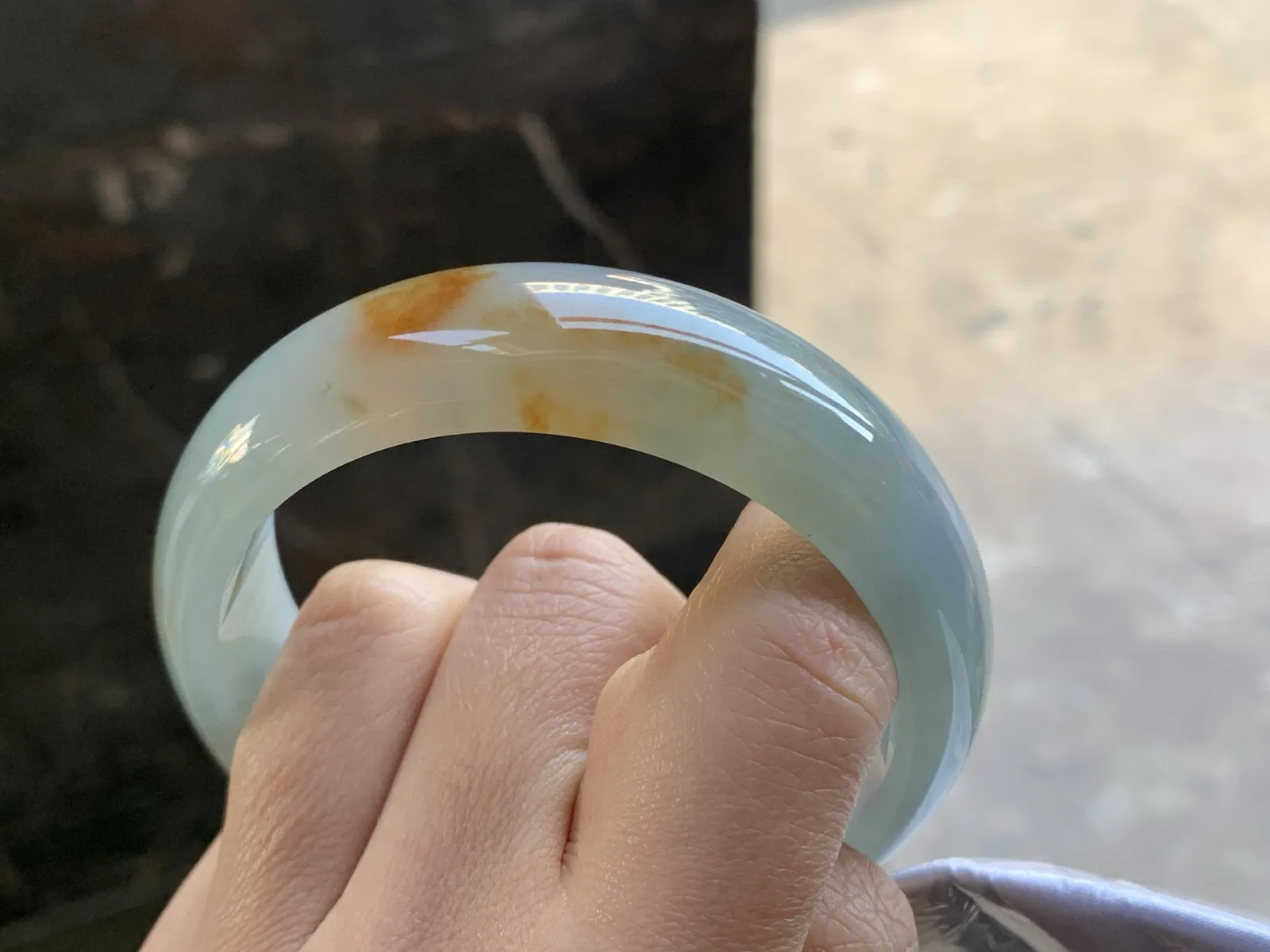 57.5-18-8

黄翡宽版手镯^_^飘花灵韵