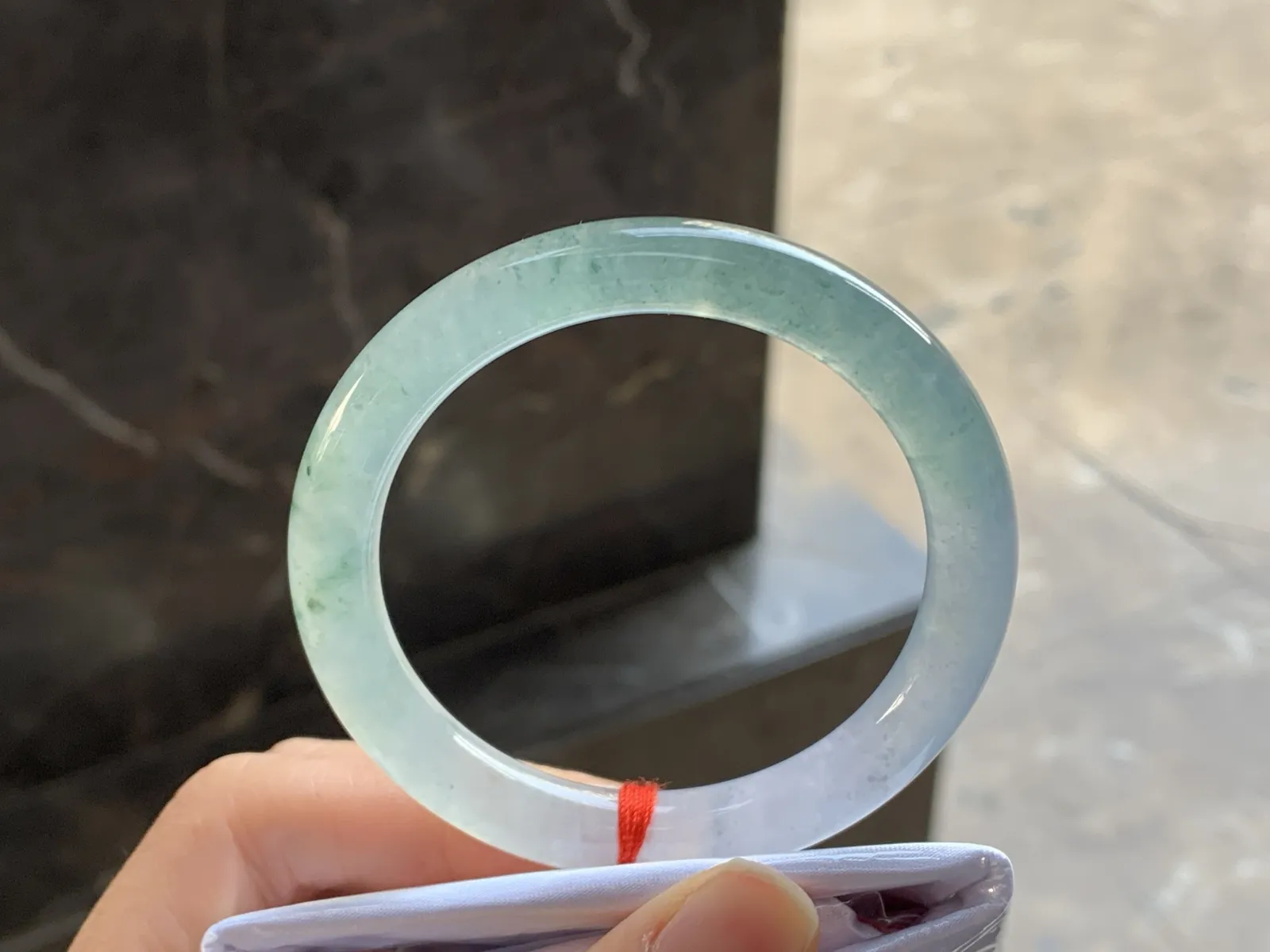 50-8.3

冰蓝圆条手镯^_^冰透 清新