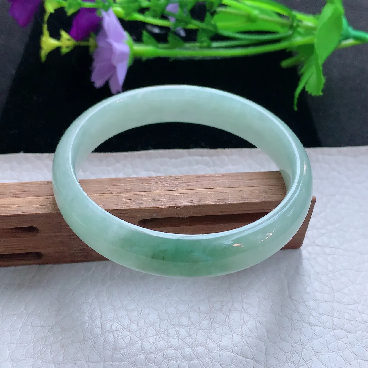 js实拍56.5*12.6*6.6平安镯 天然缅甸翡翠玉手镯清新飘绿宽边玉手环