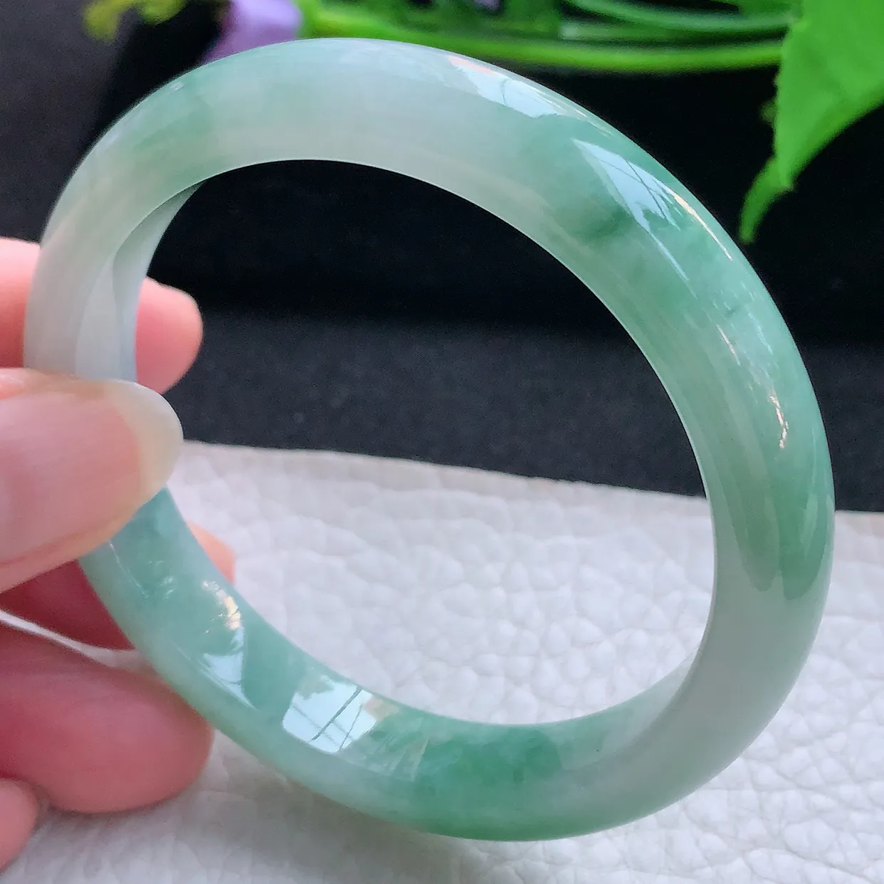 n实拍55*11*7.5平安镯 天然缅甸翡翠玉手镯秀气飘花宽边玉手环