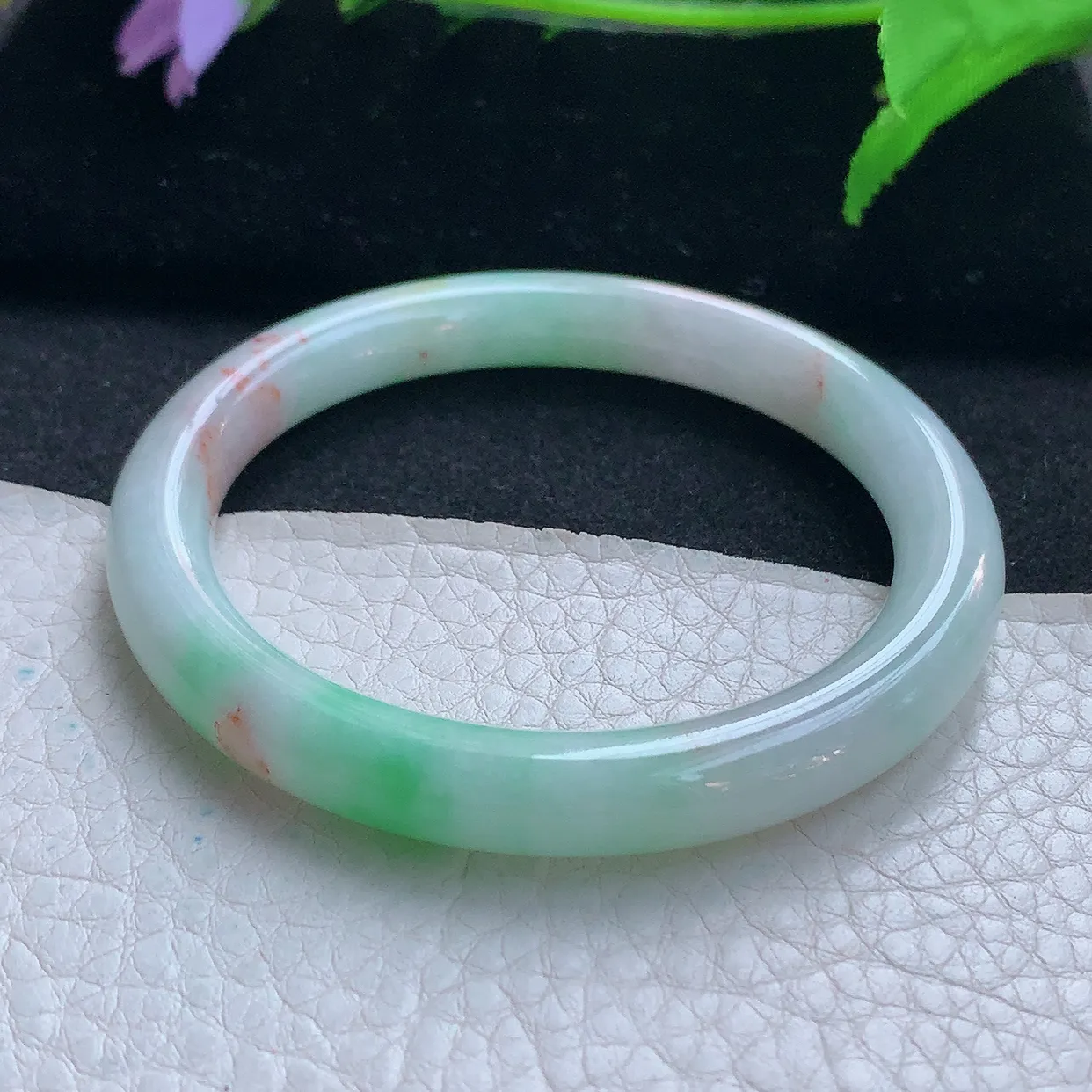 n实拍52.5*8美人镯 天然缅甸翡翠玉手镯三彩水润秀气圆条玉手环 叮当镯