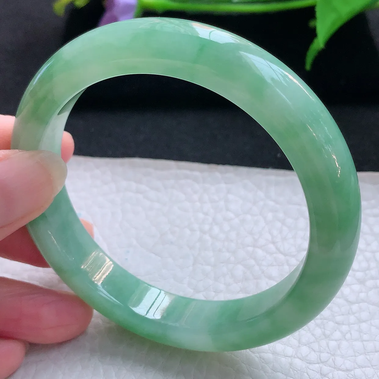 xc大圈口60*12.6*9.3平安镯 天然缅甸翡翠玉手镯冰绿厚装宽边玉手环