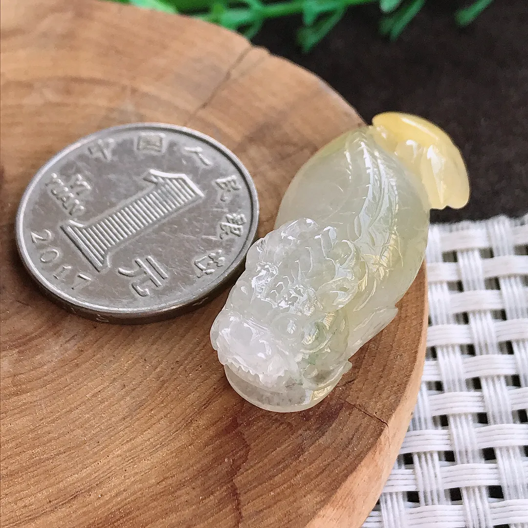 实拍A货翡翠38.8/15.5/11老坑冰胶果冻飘黄翡龙头鱼吊坠翡翠鱼化龙挂件