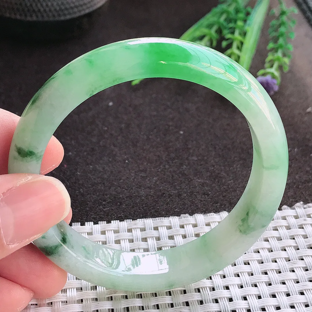 实拍翡翠A货56/12.2/8老坑冰润起胶飘阳绿手镯飘花翡翠玉镯女款百搭