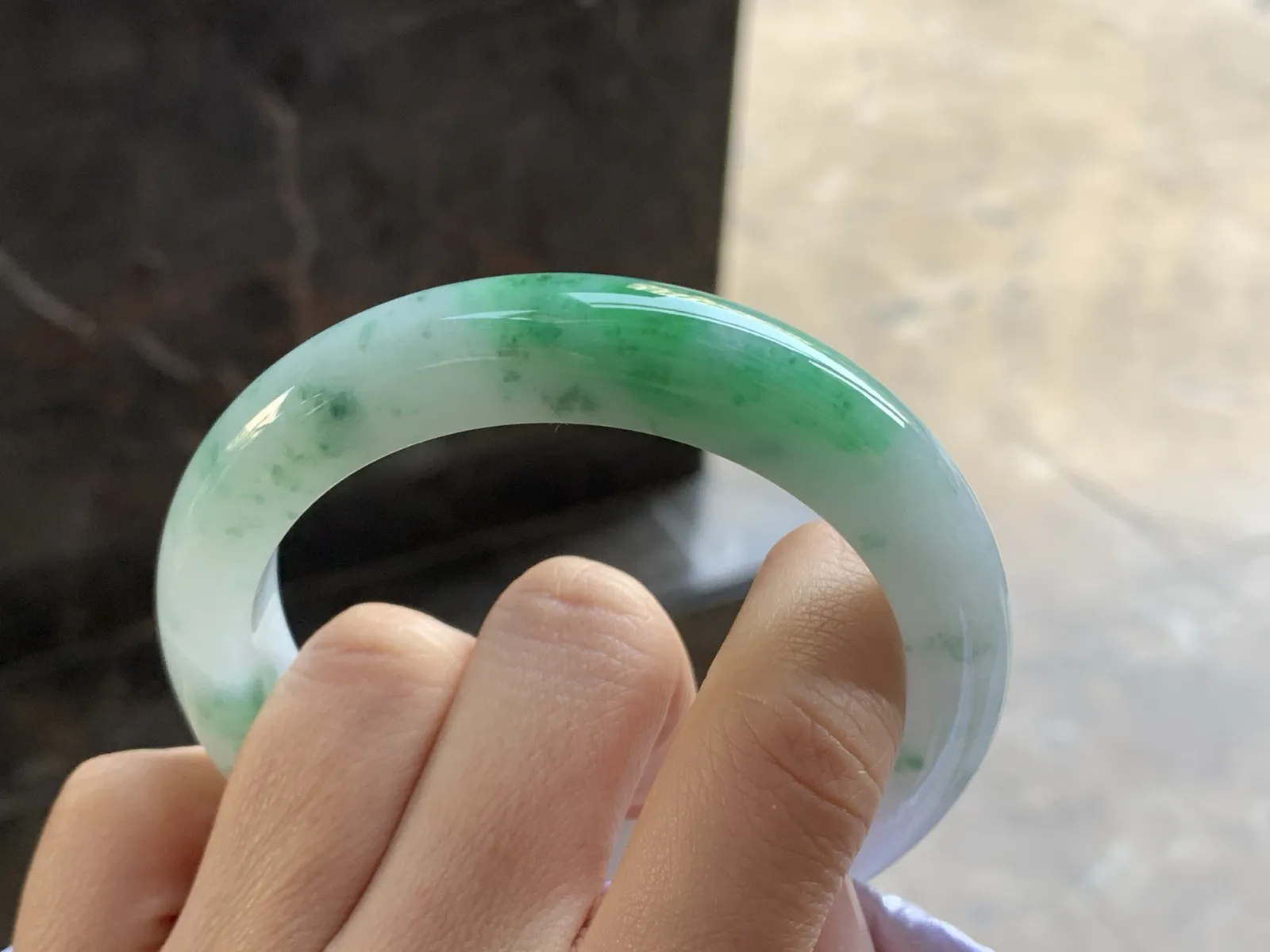 56-12.6-9.2

带色手镯^_^色阳