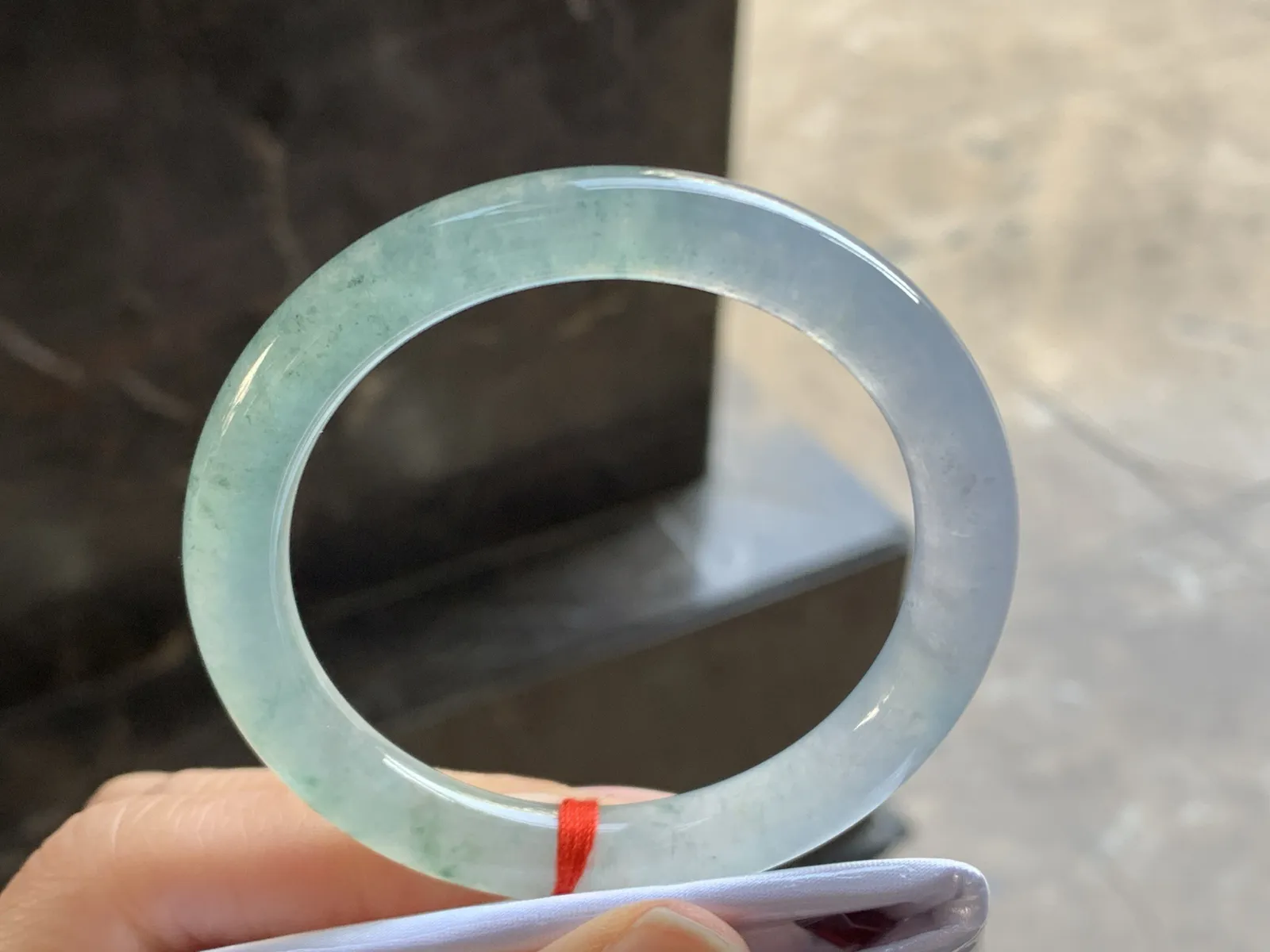 50-8.3

冰蓝圆条手镯^_^冰透 清新