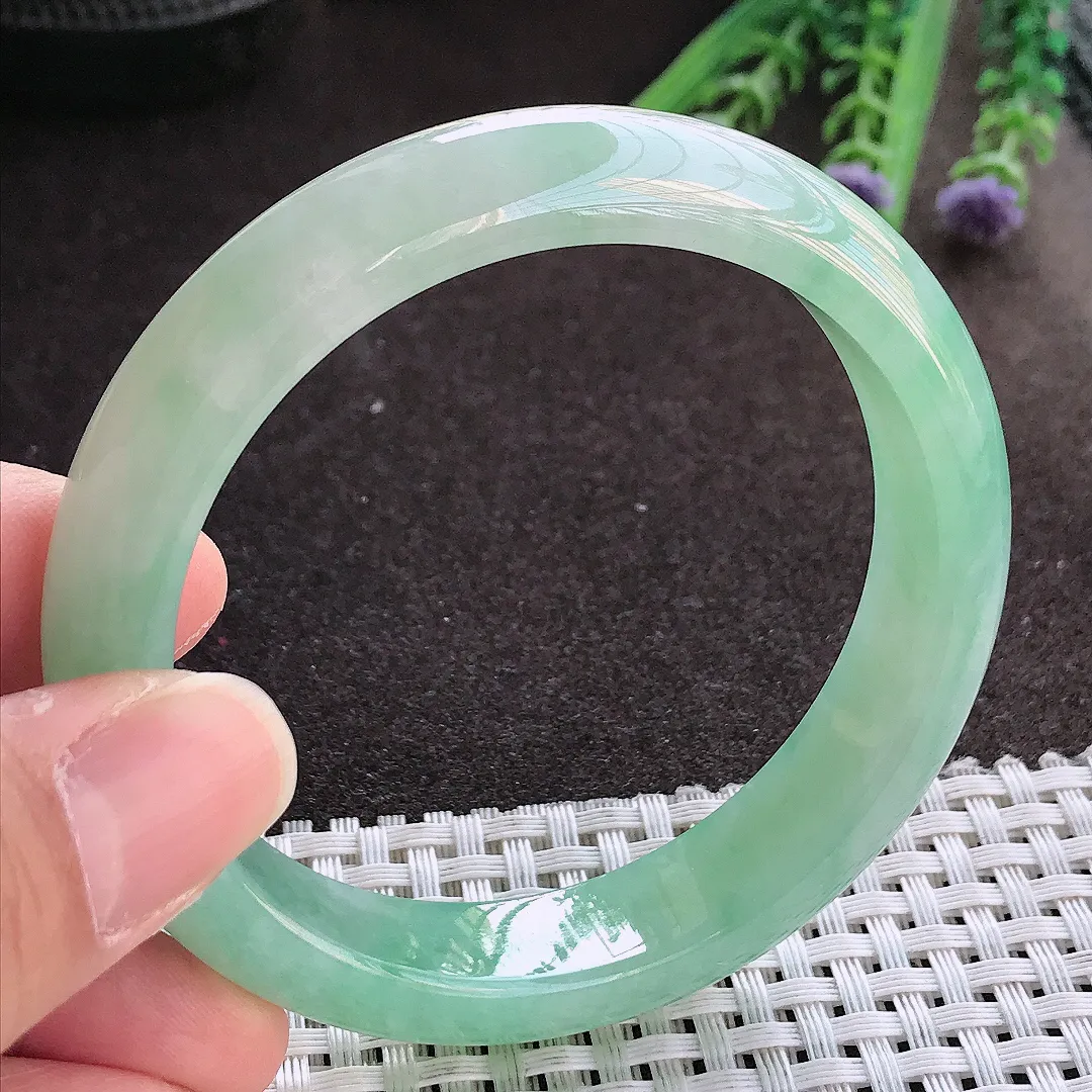 实拍翡翠A货57/12.9/8.2老坑冰胶果冻冰晴满绿手镯翡翠玉镯女款百搭