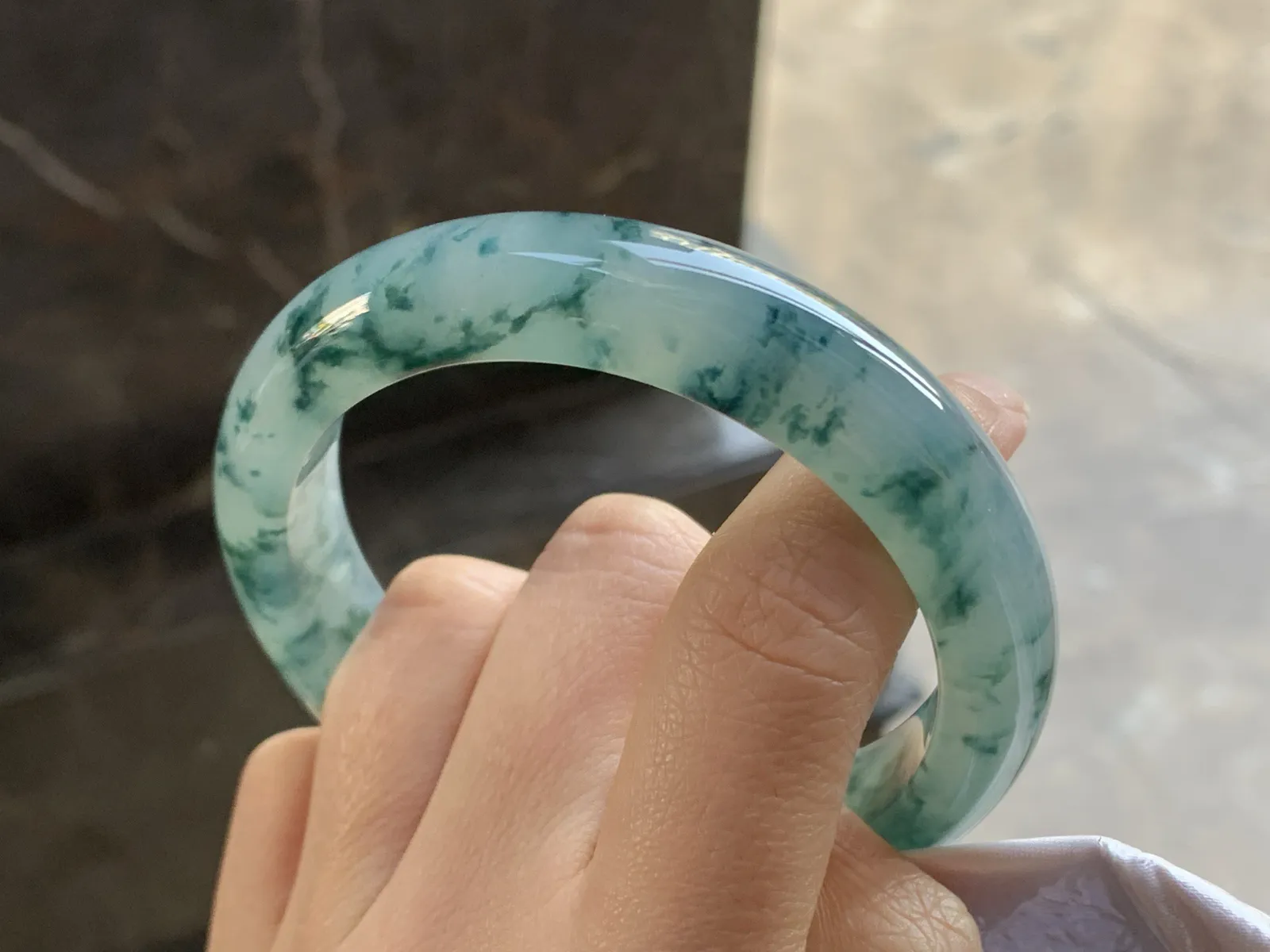 57.5-13.2-8.8

蓝花手镯^_^飘花浓郁