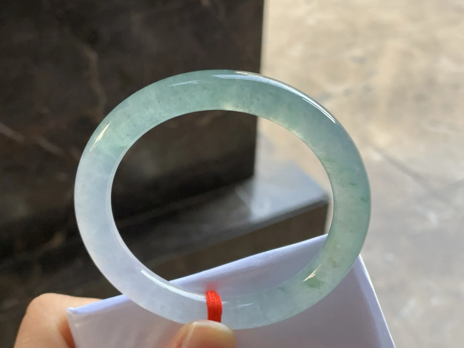 50-8.3

冰蓝圆条手镯^_^冰透 清新