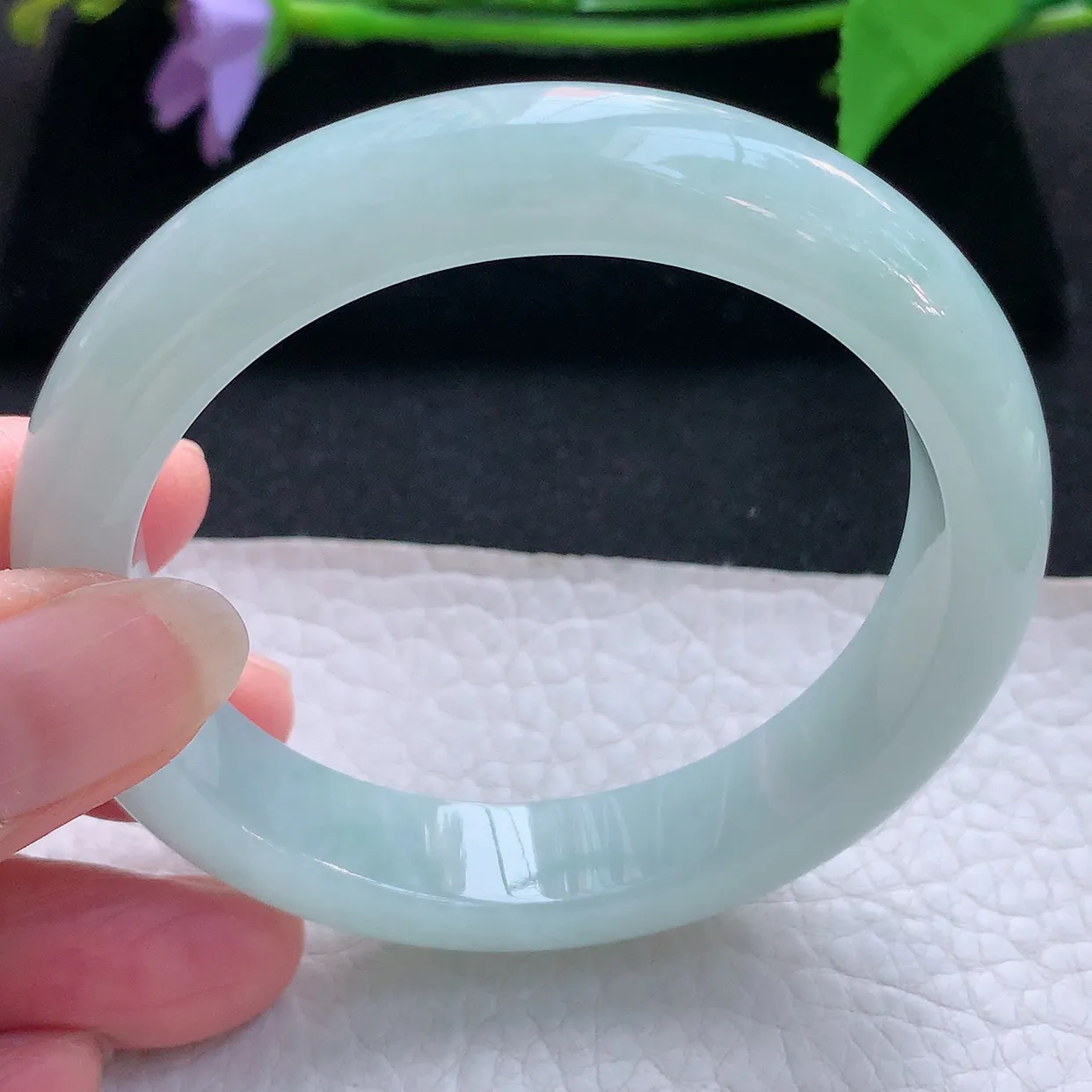 xc实拍55.5*12.2*8.5来安镯 天然缅甸翡翠玉手镯浅绿水润宽边玉手环