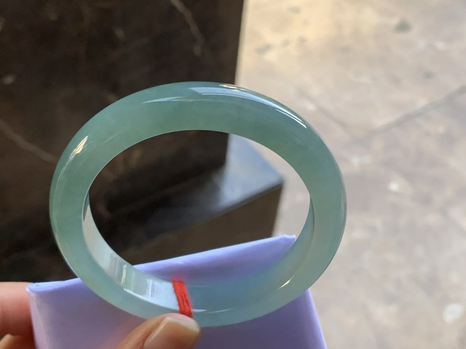 56-12-8.6

冰蓝水手镯^_^鲜艳