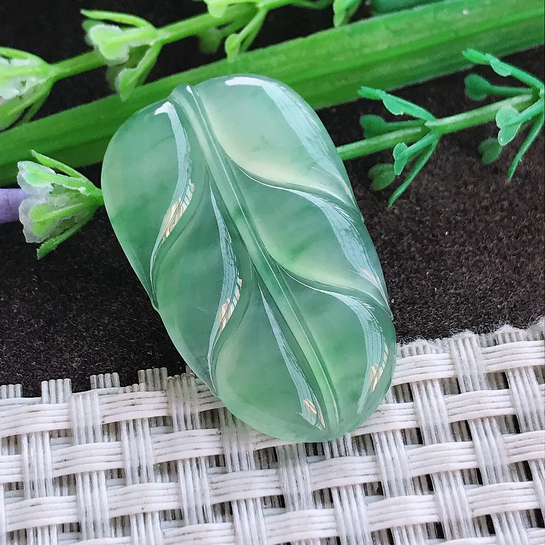 实拍A货翡翠33.5/20.7/4老坑冰种果冻冰阳绿叶子镶嵌件吊坠翡翠挂件