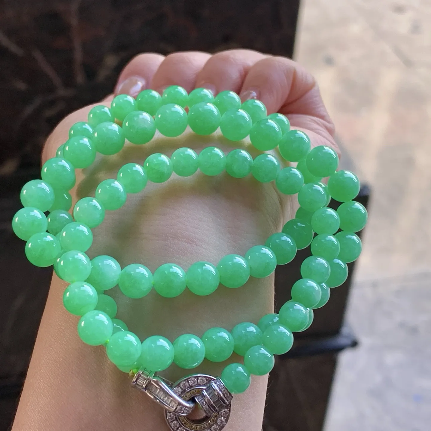 果阳绿珠链
佩戴大气～