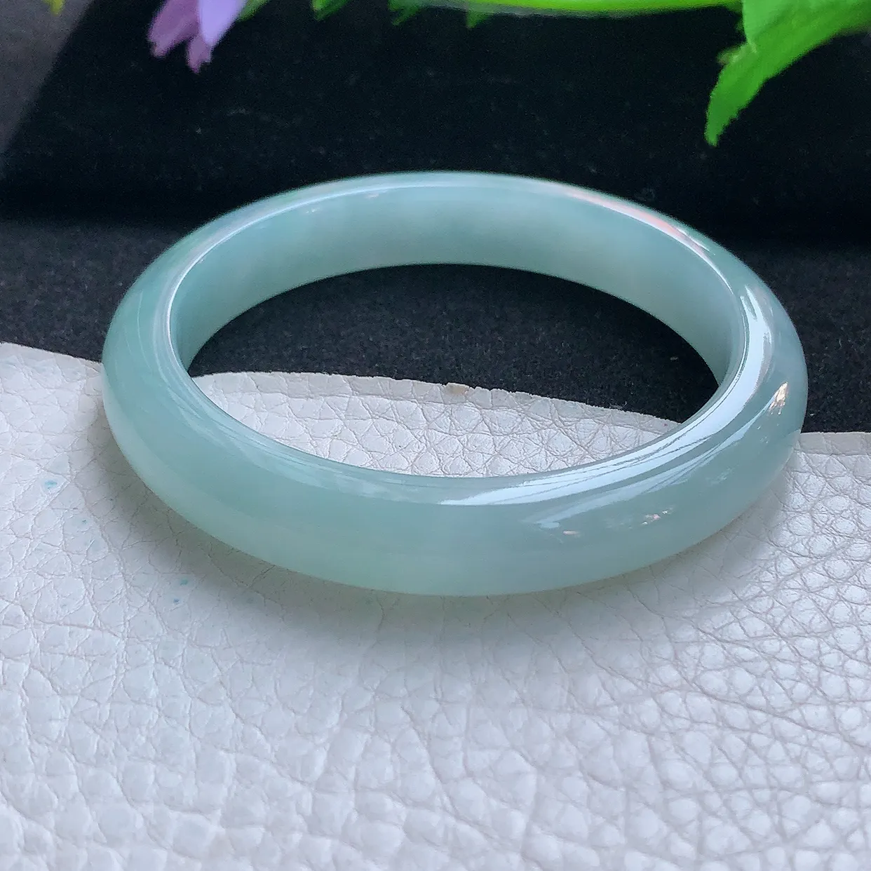 js实拍55*10.3*8平安镯 天然缅甸翡翠玉手镯天空蓝冰润宽边玉手环