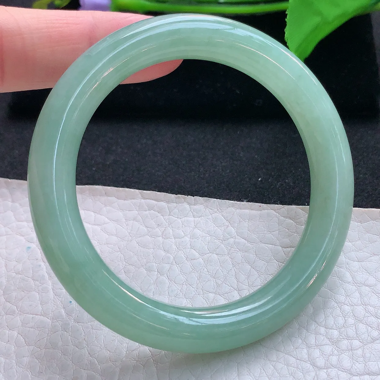 nc实拍54.5*9.8*9.5美人镯 天然缅甸翡翠玉手镯甜绿水润玉手环 叮当镯