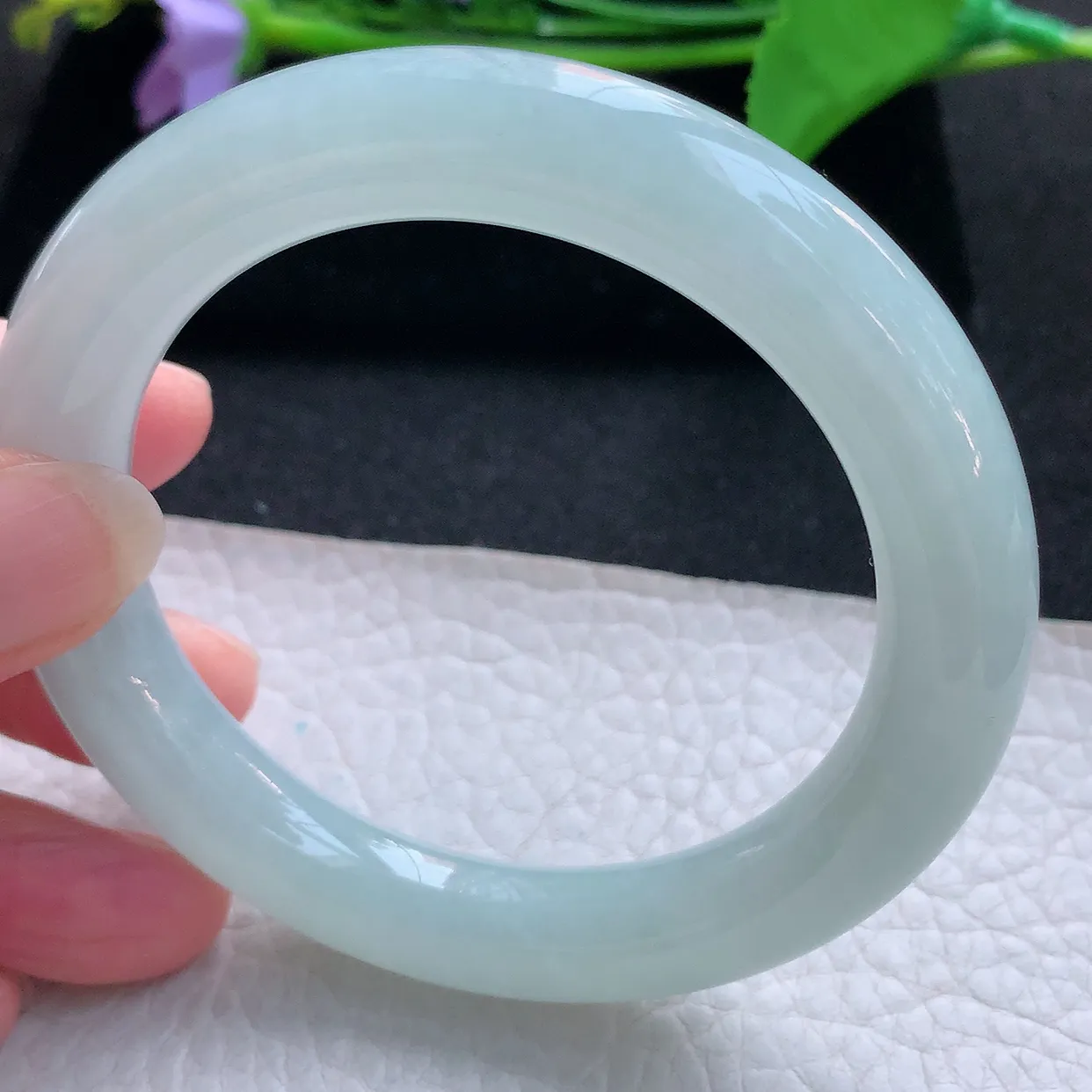 xc实拍57*10.5美人镯 天然缅甸翡翠玉手镯纯美水润圆条玉手环