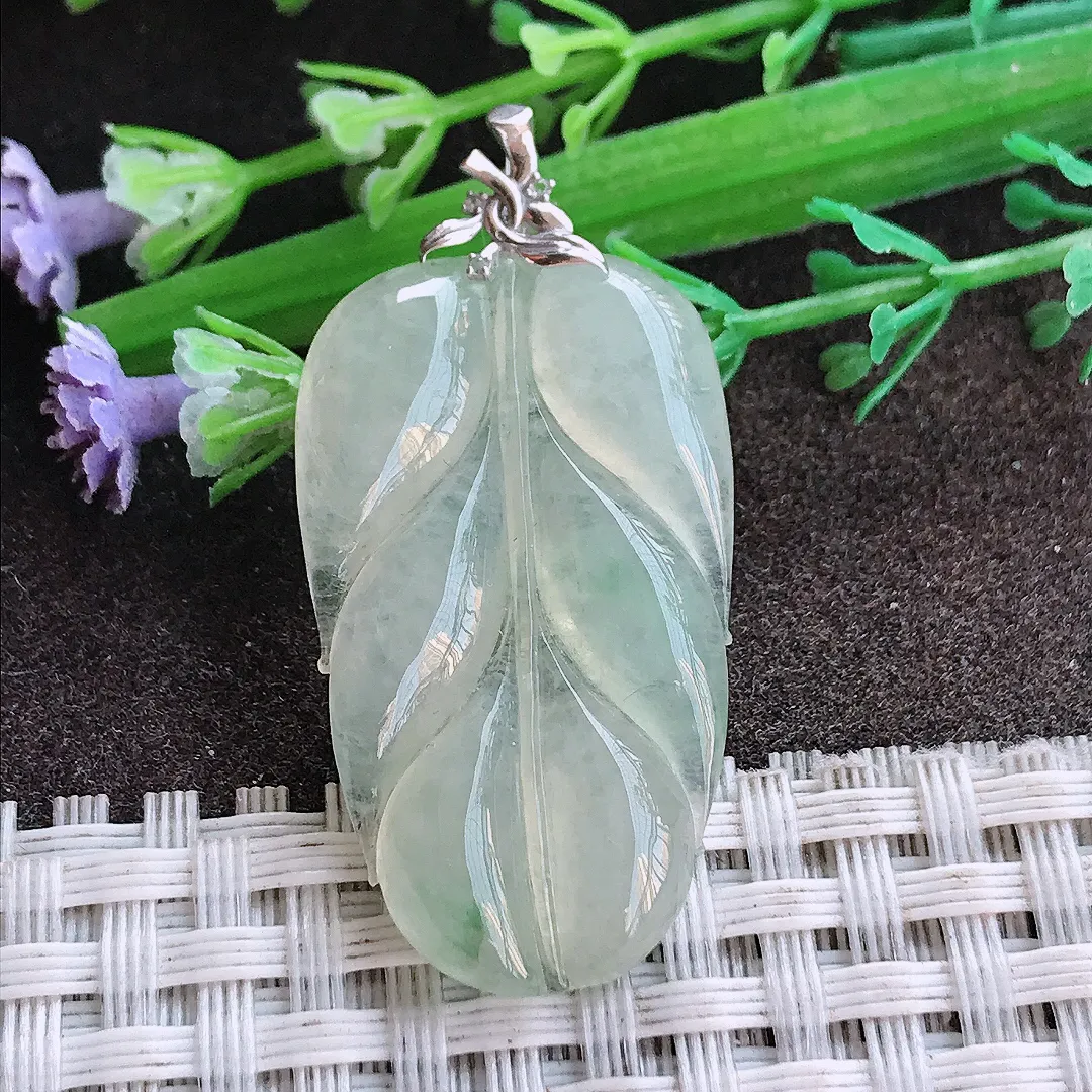 实拍A货翡翠34.8/20/4.8老坑18k金镶嵌冰晴叶子吊坠翡翠挂件