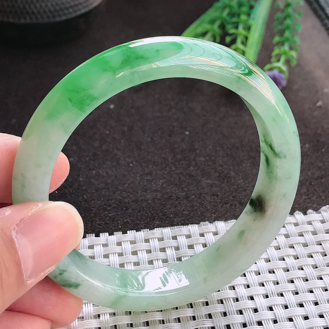 实拍翡翠A货56/12.2/8老坑冰润起胶飘阳绿手镯飘花翡翠玉镯女款百搭