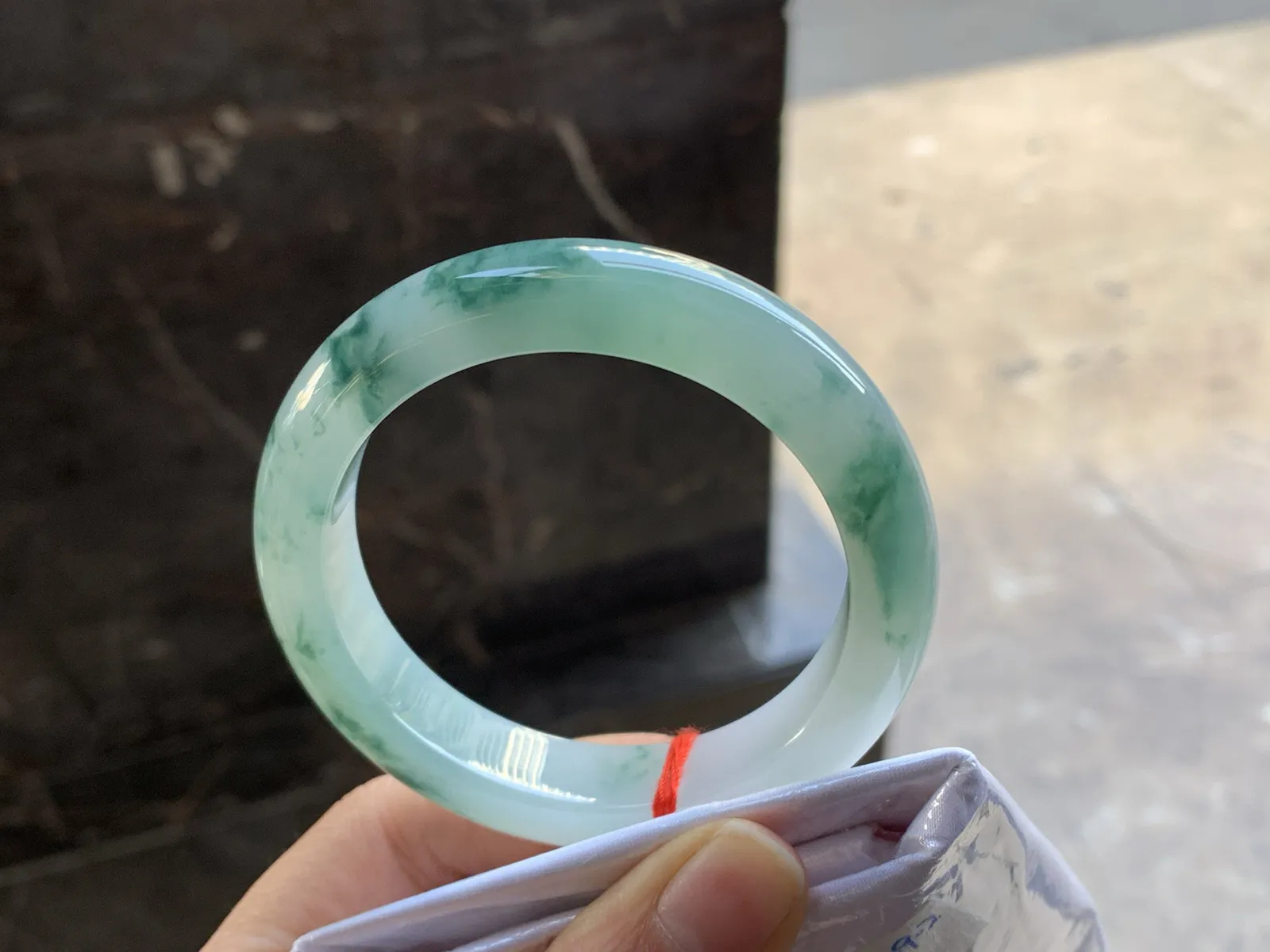 54.5-12.3-9.2

蓝花手镯^_^飘花灵韵