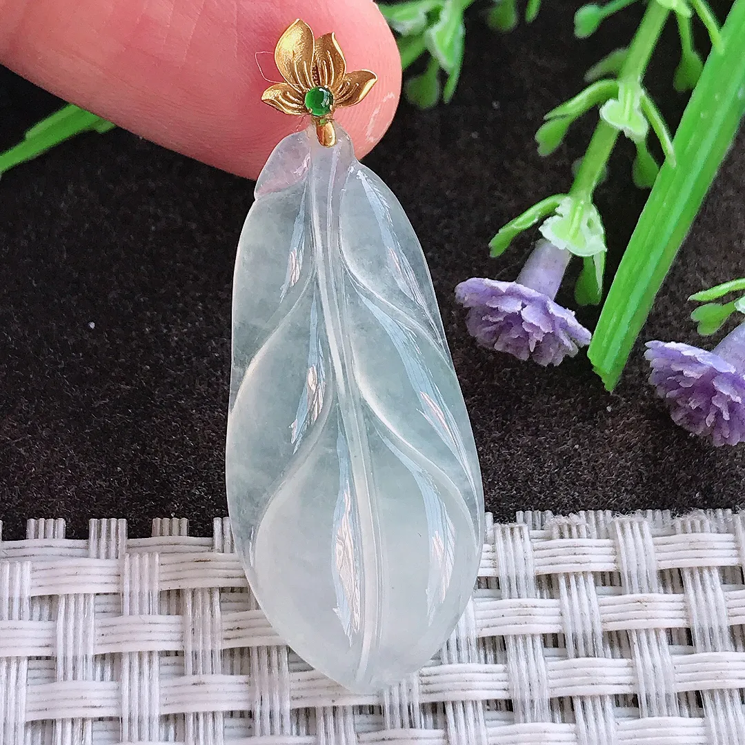 实拍A货翡翠36.8/16.2/4老坑18k金镶嵌冰种叶子吊坠白冰翡翠挂件