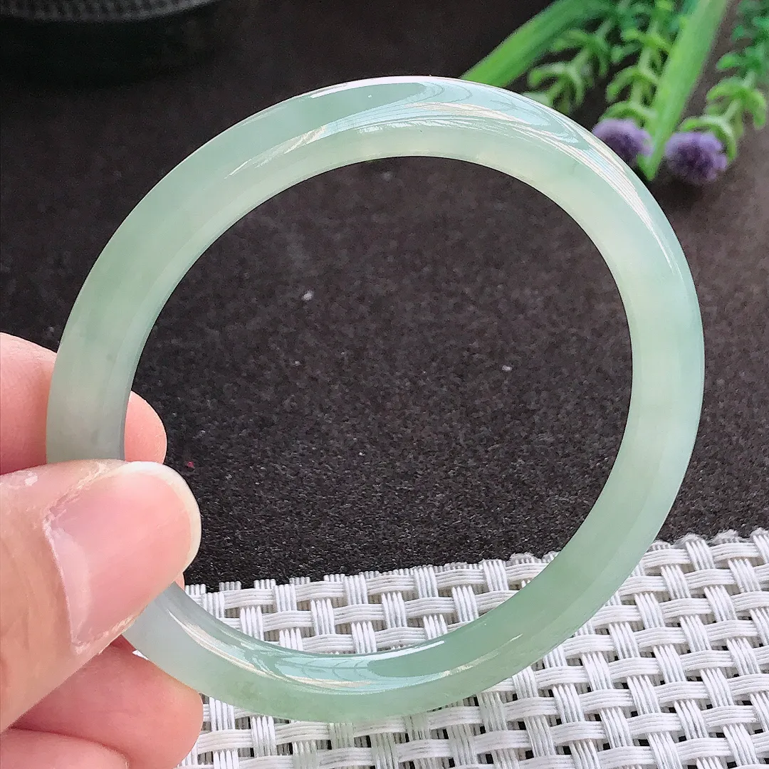 实拍翡翠A货54/7/7.6老坑冰胶果冻冰晴绿圆条手镯翡翠玉镯女款百搭