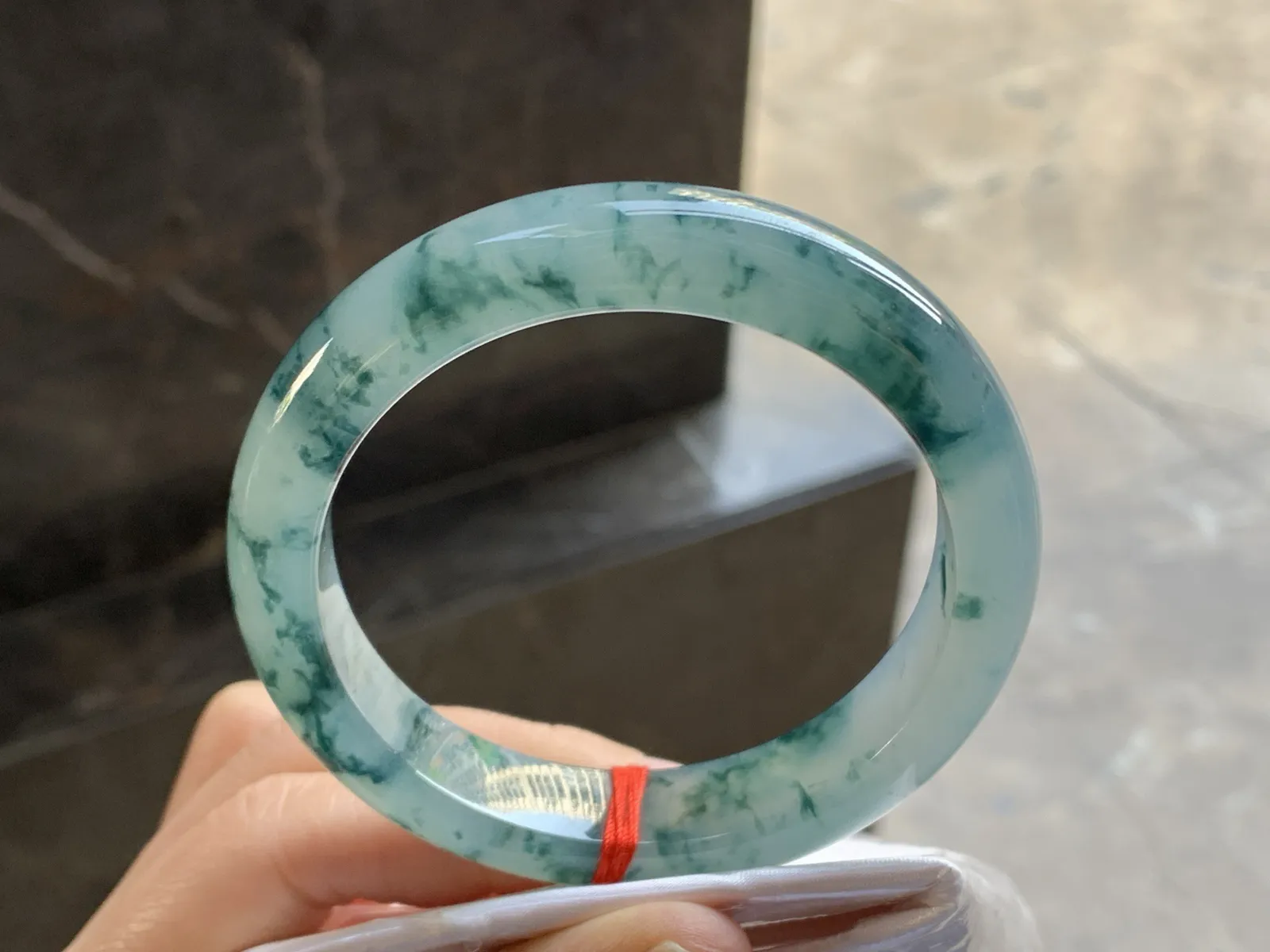 57.5-13.2-8.8

蓝花手镯^_^飘花浓郁