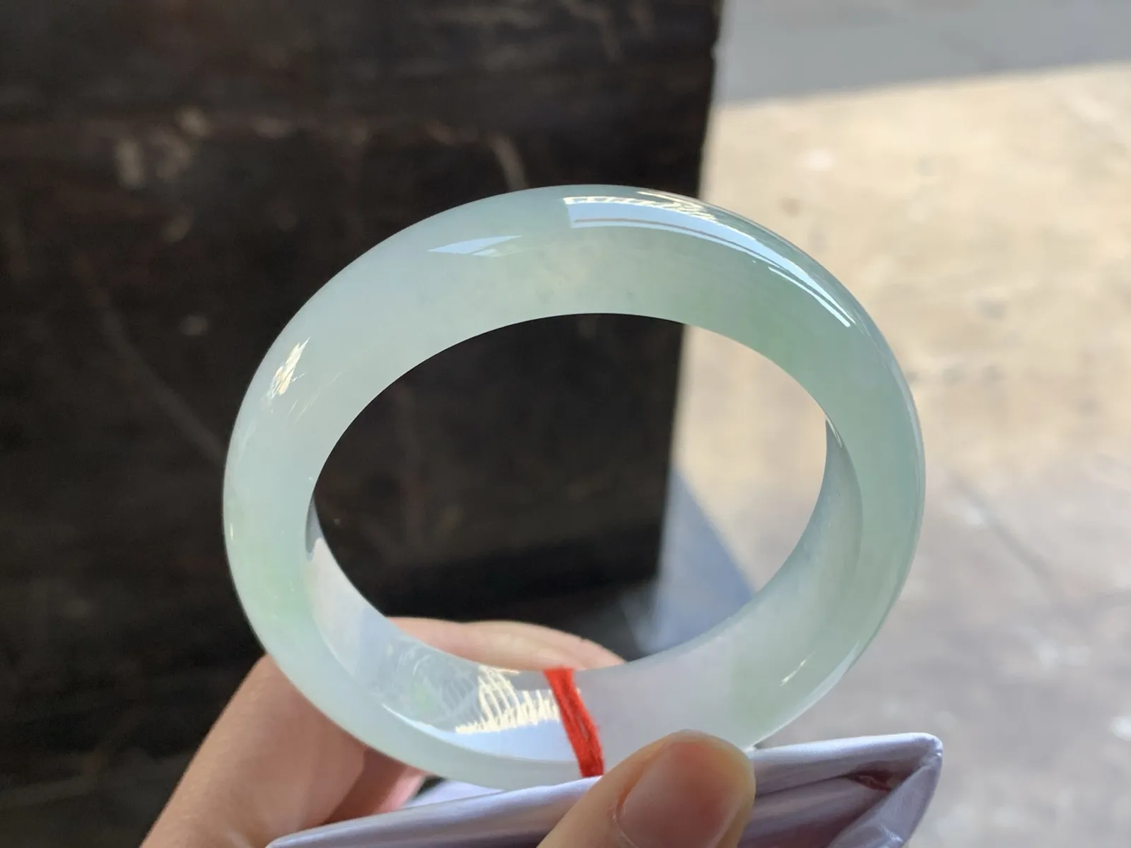 58-17.4-9

冰种宽版手镯^_^荧光十足