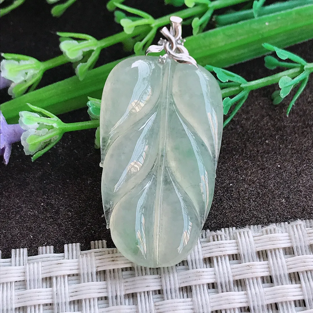 实拍A货翡翠34.8/20/4.8老坑18k金镶嵌冰晴叶子吊坠翡翠挂件