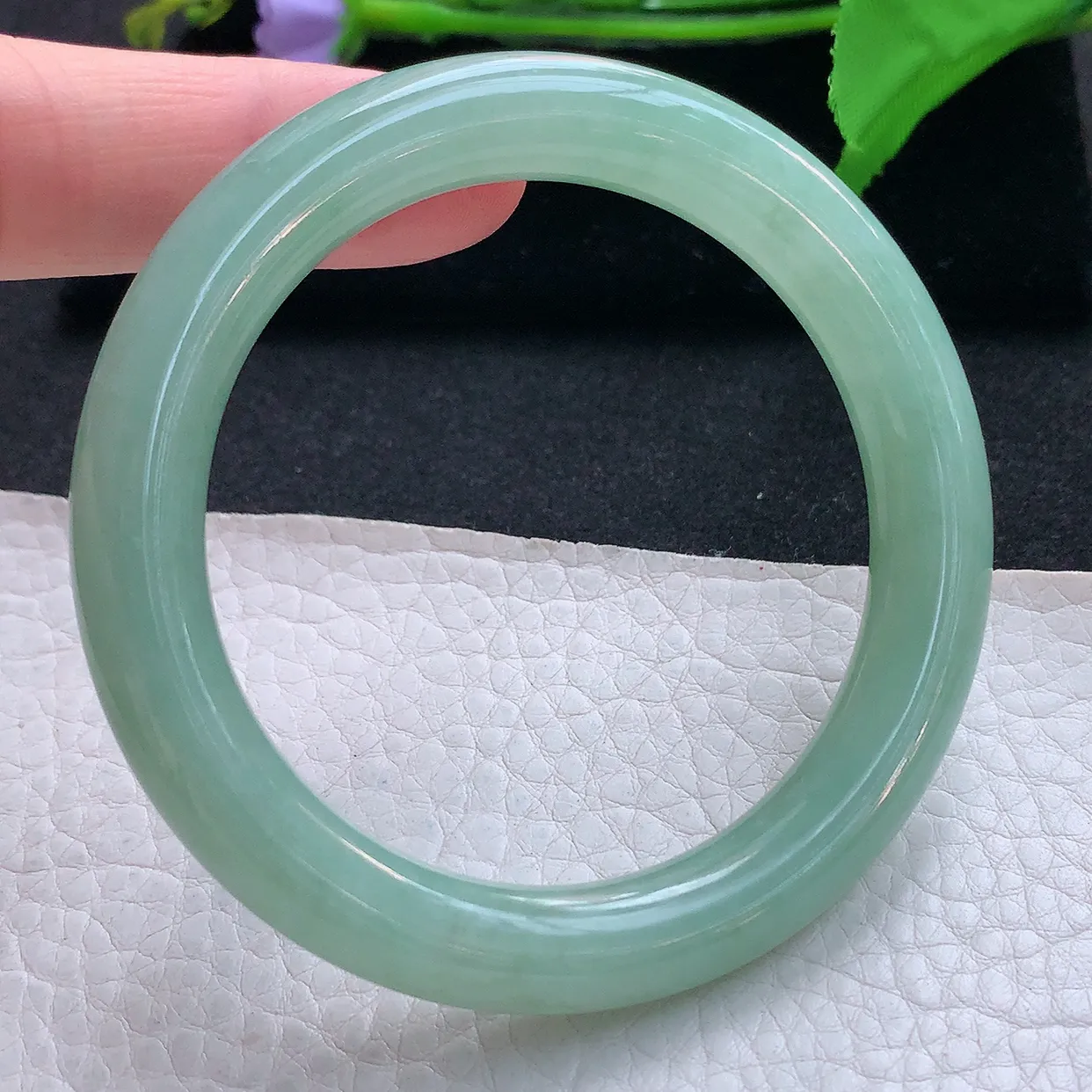 nc实拍54.5*9.8*9.5美人镯 天然缅甸翡翠玉手镯甜绿水润玉手环 叮当镯