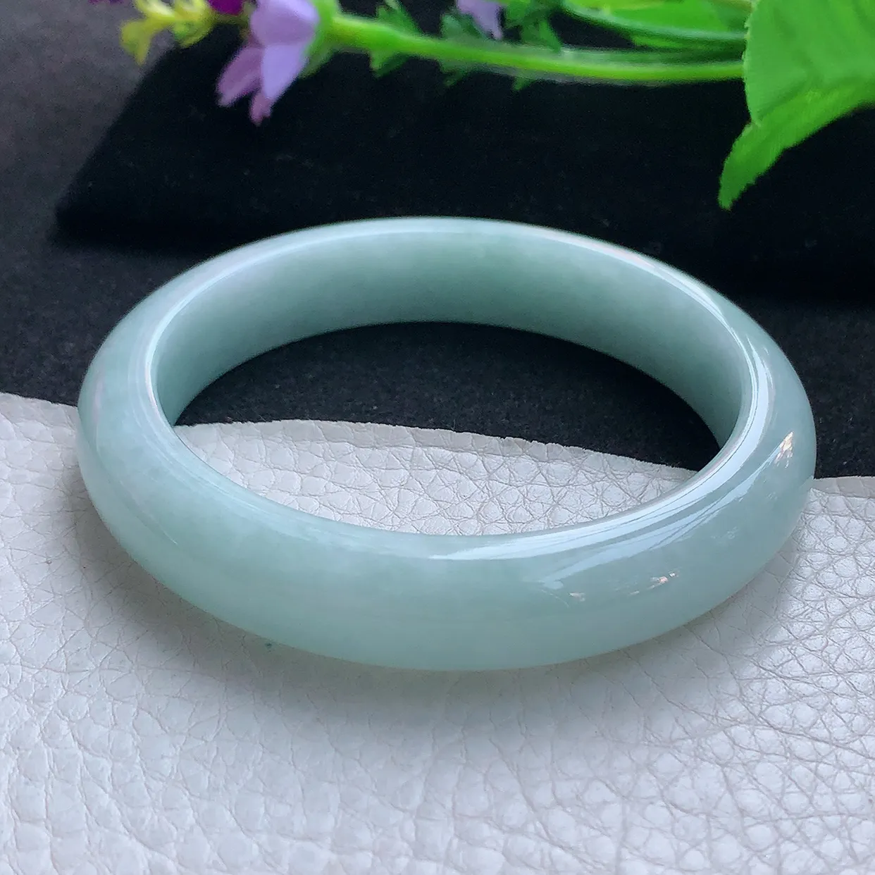 ee大圈口60*12.6*8.3平安镯 天然缅甸翡翠玉手镯浅绿水润宽边玉手环