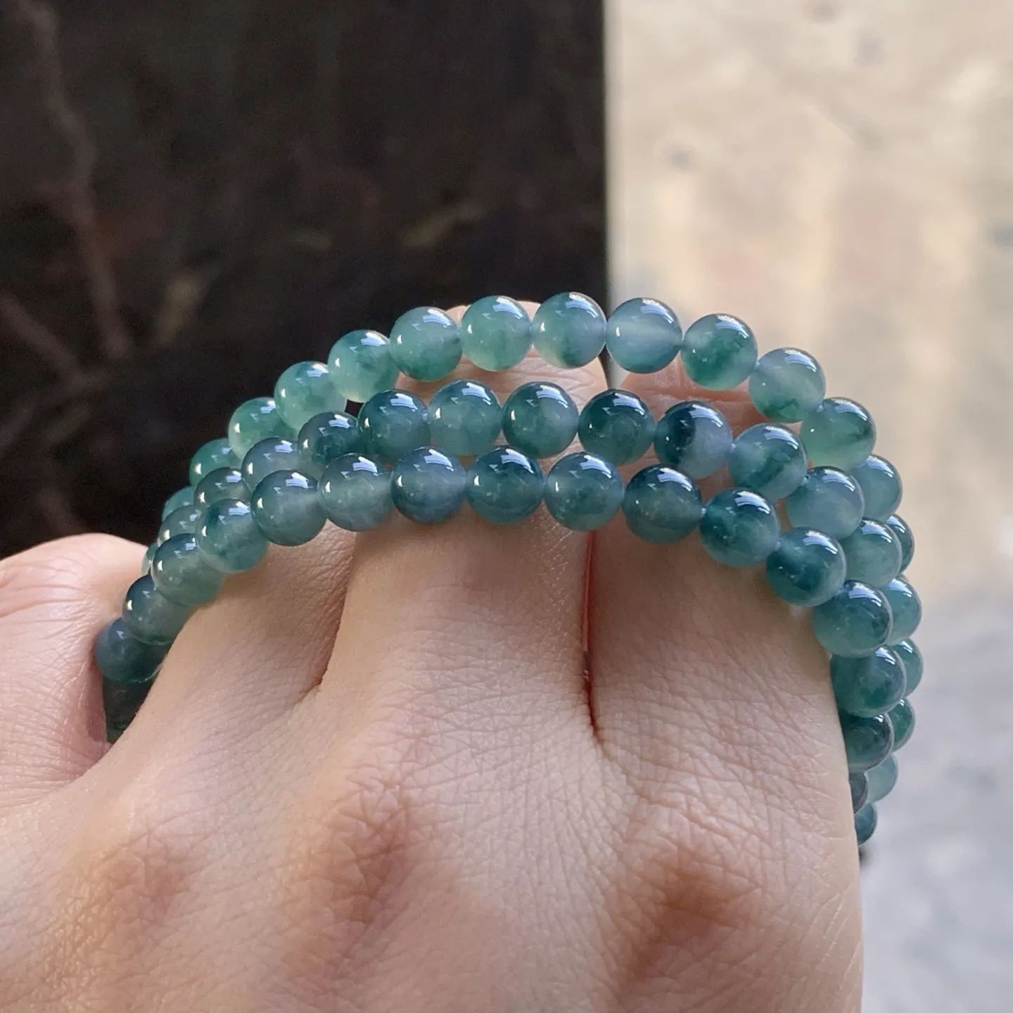 冰种飘花珠链
花色漂亮～