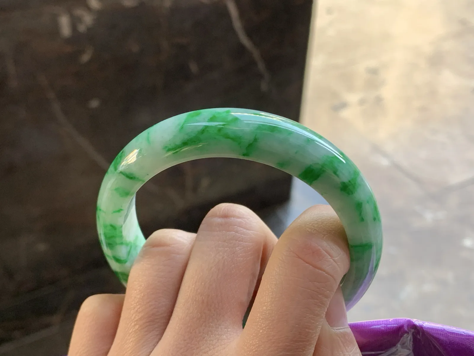 57.5-14-8.5

辣绿色手镯^_^鲜艳