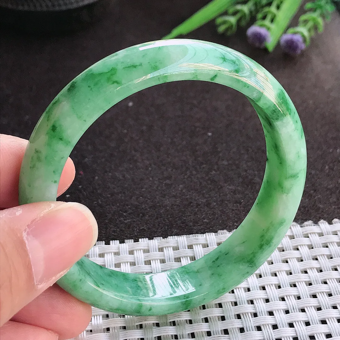 实拍翡翠A货55/13.2/7.2老坑精美温润飘绿手镯翡翠玉镯女款百搭