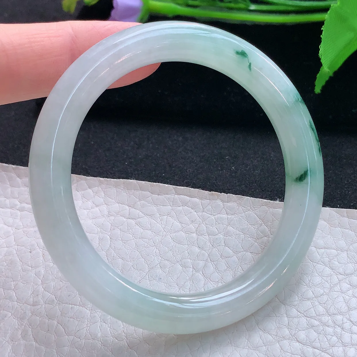 ee实拍53.8*9美人镯 天然缅甸翡翠玉手镯冰飘花圆条玉手环 叮当镯