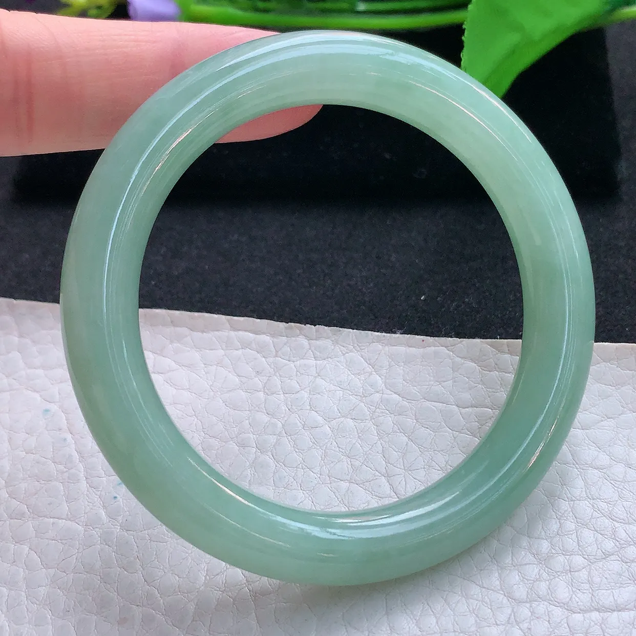 nc实拍54.5*9.8*9.5美人镯 天然缅甸翡翠玉手镯甜绿水润玉手环 叮当镯