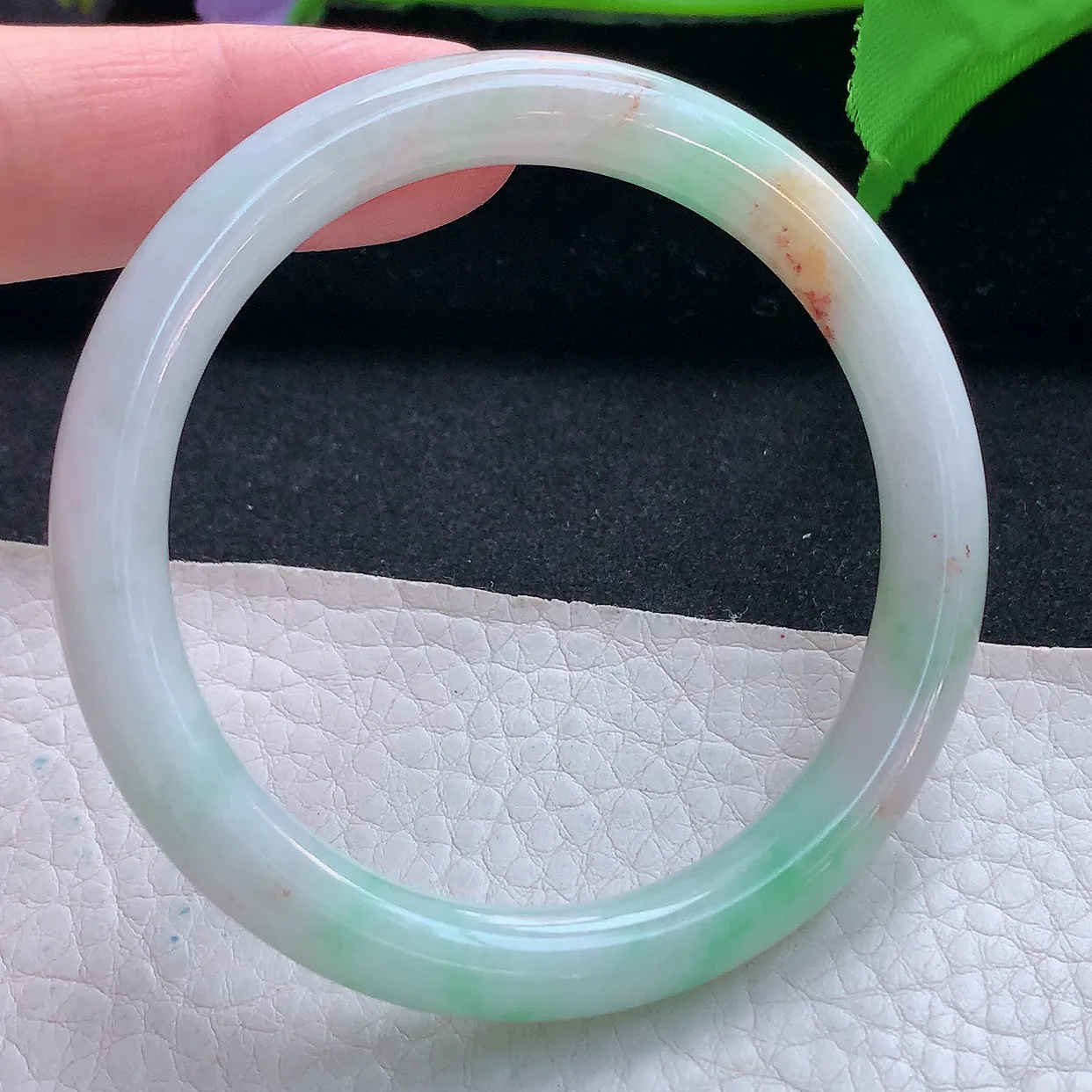 n实拍53*8美人镯 天然缅甸翡翠玉手镯三彩水润圆条玉手环 叮当镯