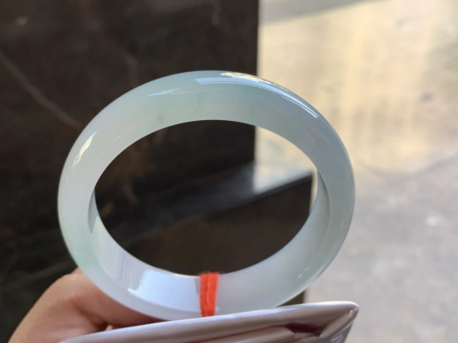 57-15.5-7.8

飘绿宽版手镯^_^细腻清新