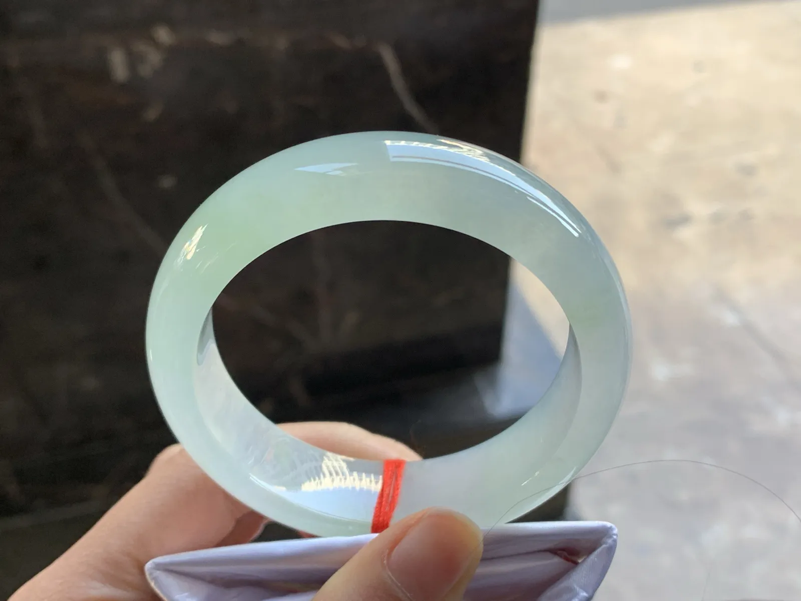 58-17.4-9

冰种宽版手镯^_^荧光十足