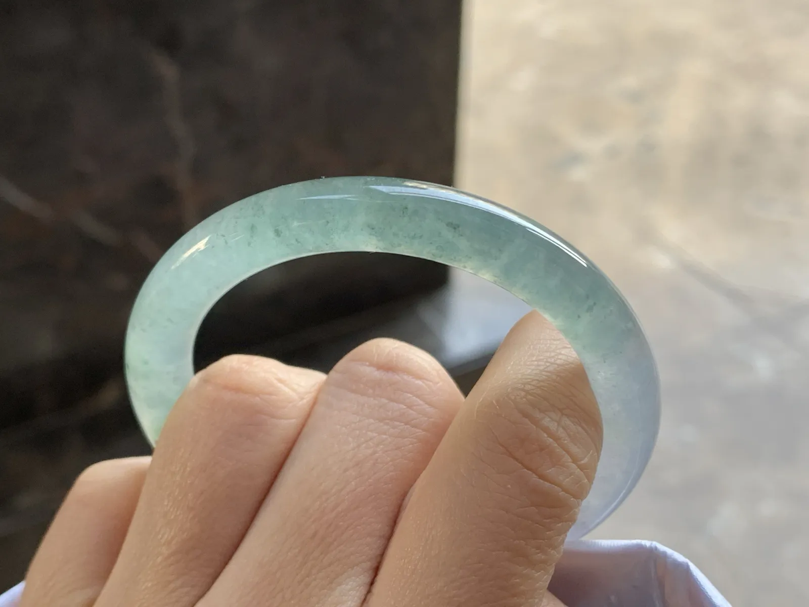 50-8.3

冰蓝圆条手镯^_^冰透 清新