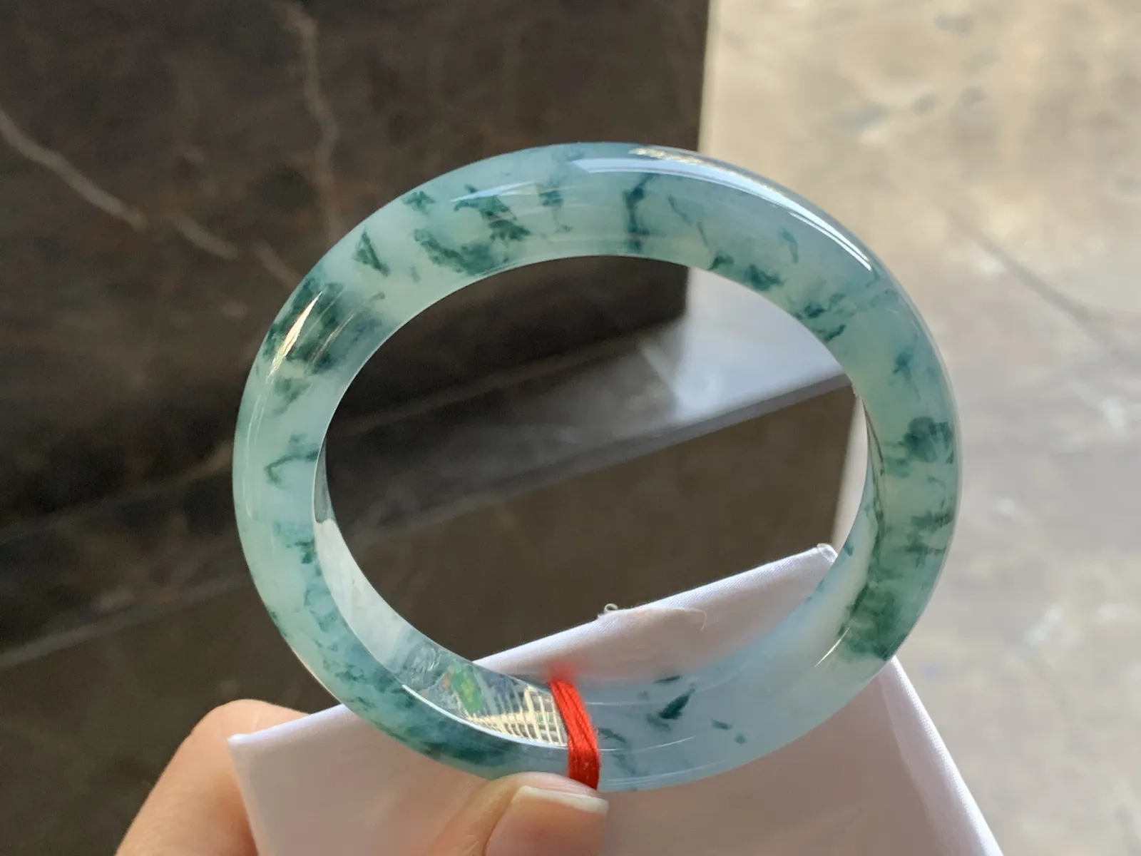 57.5-13.2-8.8

蓝花手镯^_^飘花浓郁