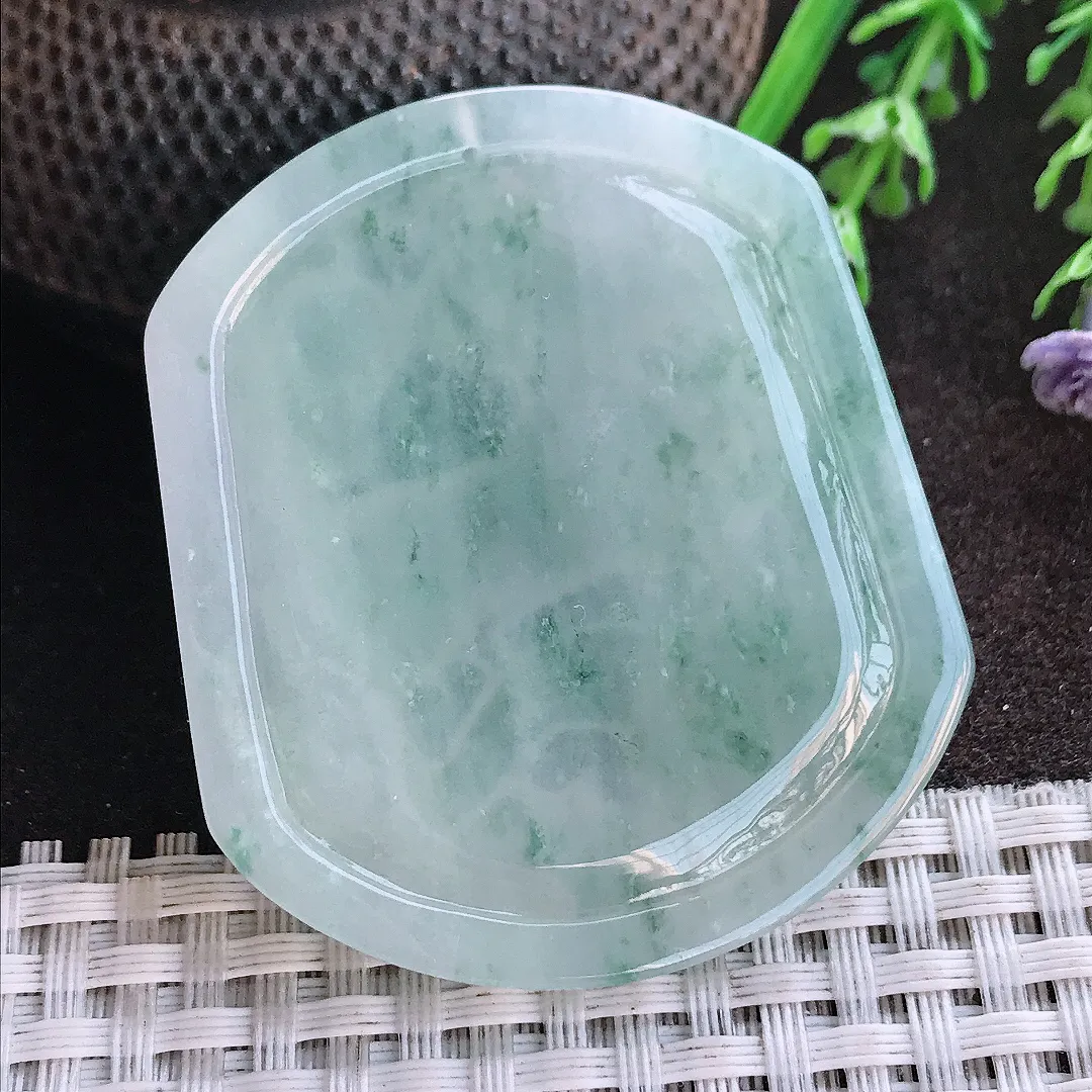 实拍A货翡翠52/45/6.2老坑冰胶水灵飘花生肖羊牌吊坠翡翠挂件