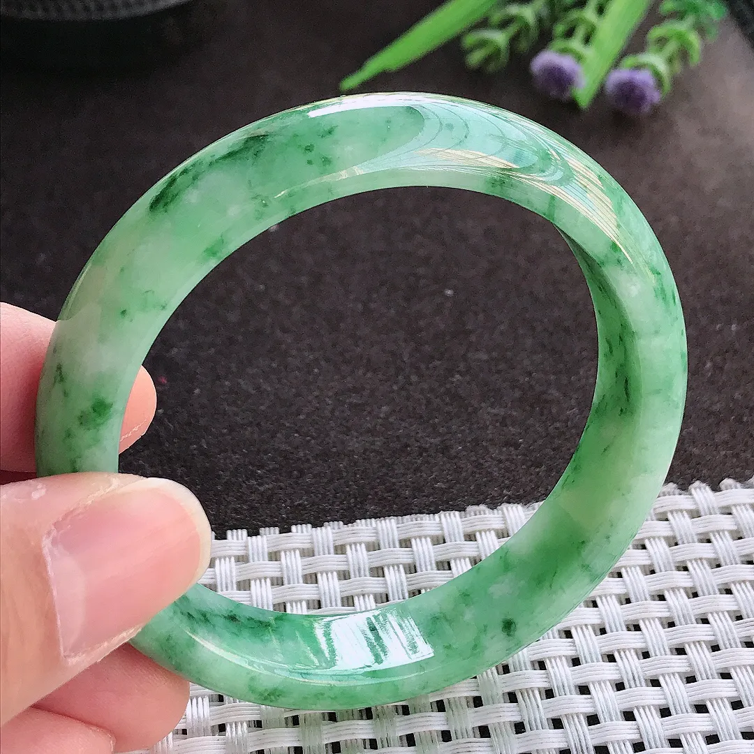 实拍翡翠A货55/13.2/7.2老坑精美温润飘绿手镯翡翠玉镯女款百搭