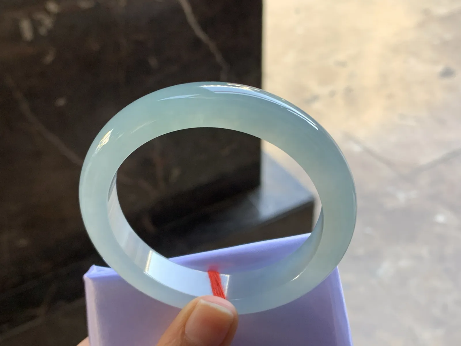 56-12.2-8.7

冰蓝手镯^_^水润冰透