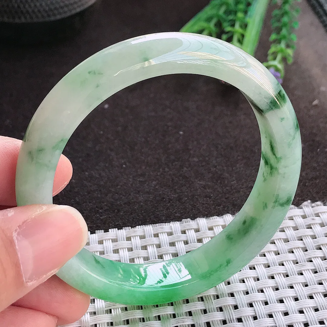 实拍翡翠A货56/12.2/8老坑冰润起胶飘阳绿手镯飘花翡翠玉镯女款百搭