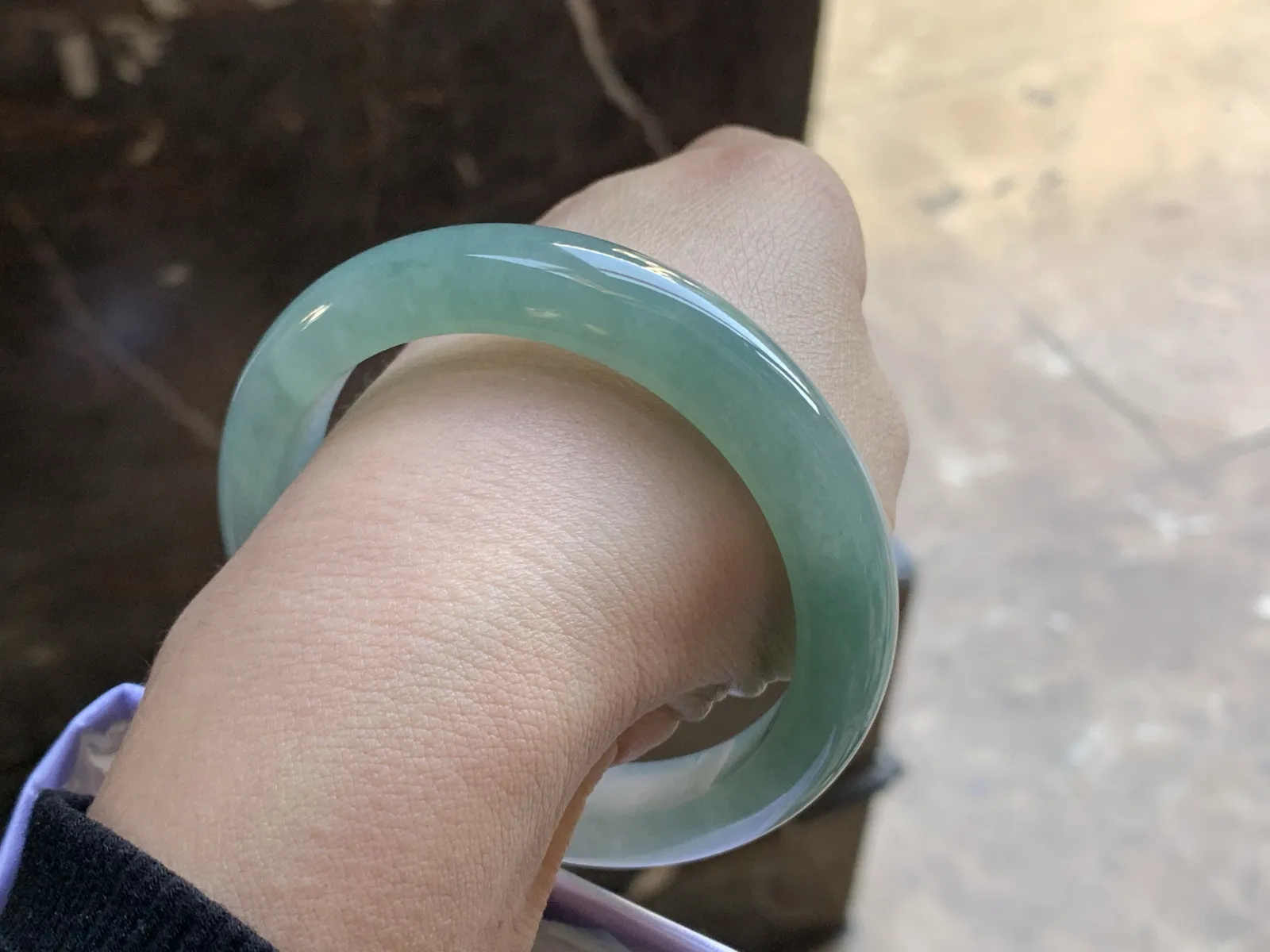 56-12-8.6

冰蓝水手镯^_^鲜艳 气质