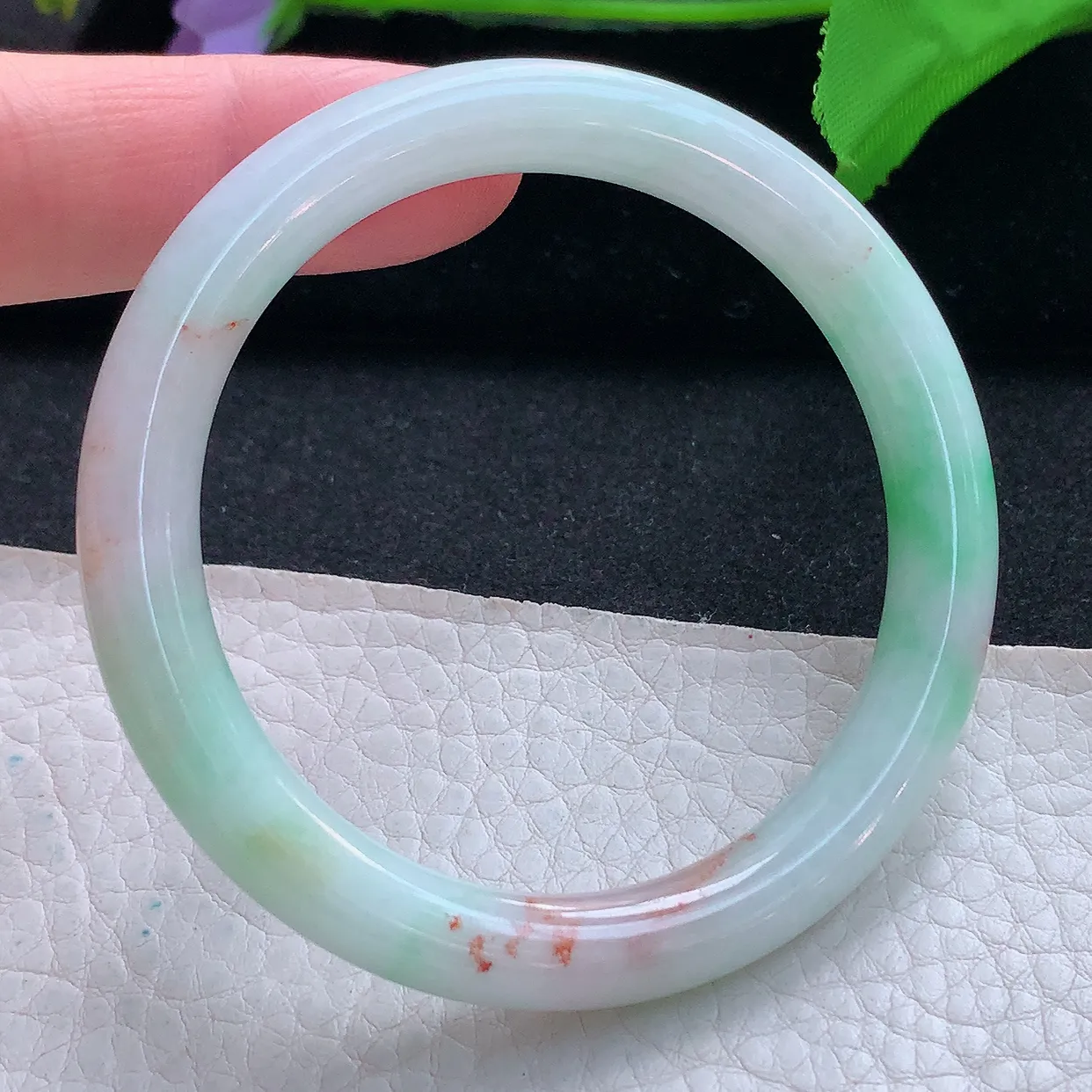 n实拍52.5*8美人镯 天然缅甸翡翠玉手镯三彩水润秀气圆条玉手环 叮当镯