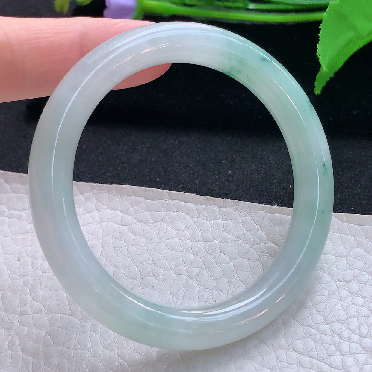 ee实拍53.8*9美人镯 天然缅甸翡翠玉手镯冰飘花圆条玉手环 叮当镯