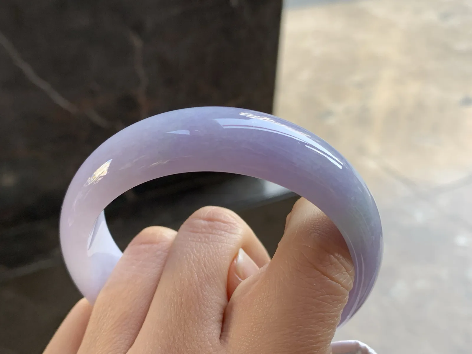 59-17.6-8

紫罗兰宽版手镯^_^玉质温润 气质