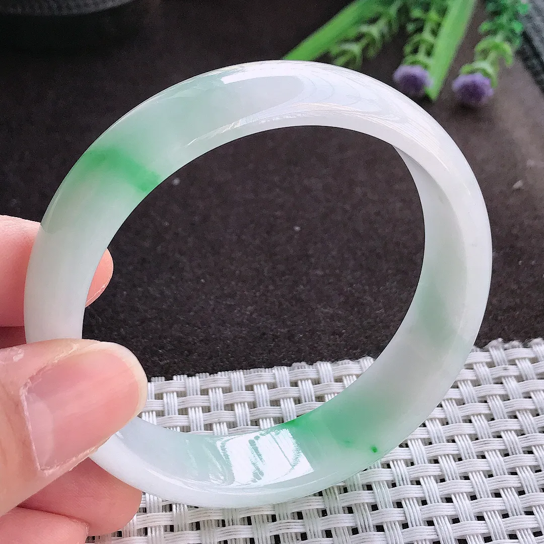 实拍翡翠A货59/16/6.8老坑冰润飘阳绿轮胎手镯翡翠玉镯女款百搭