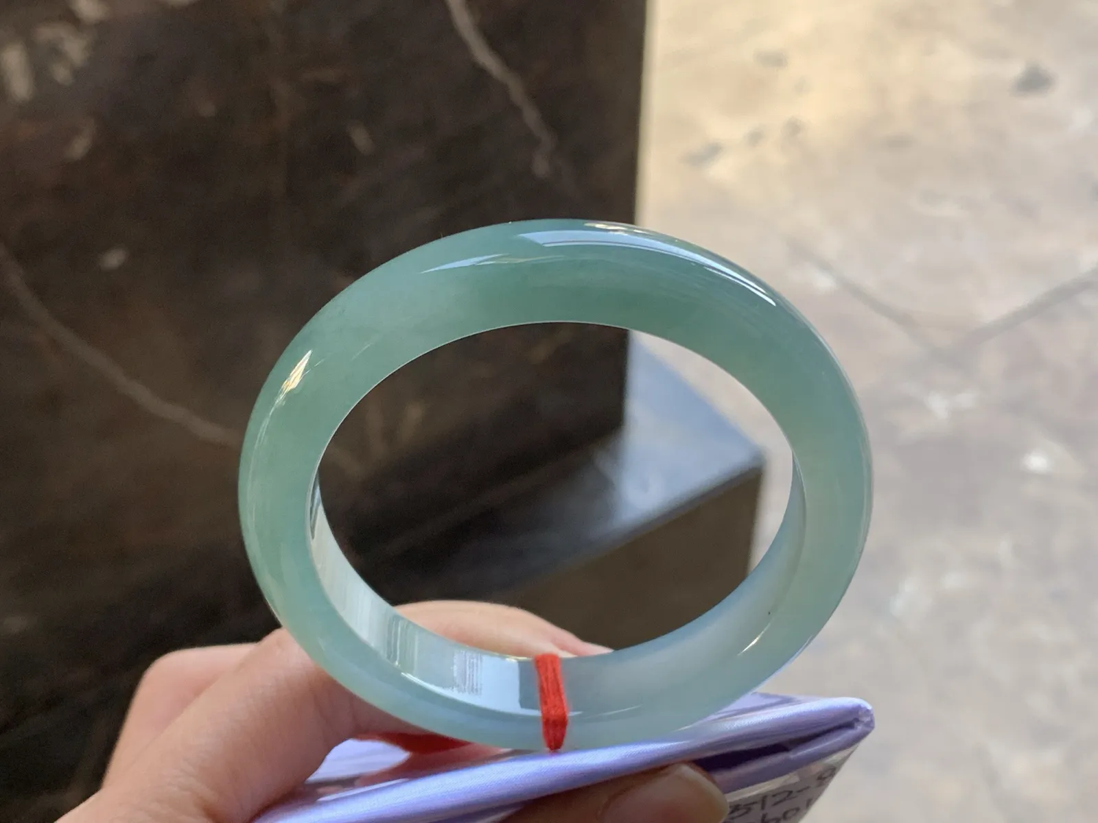 56-12-8.6

冰蓝水手镯^_^鲜艳 气质